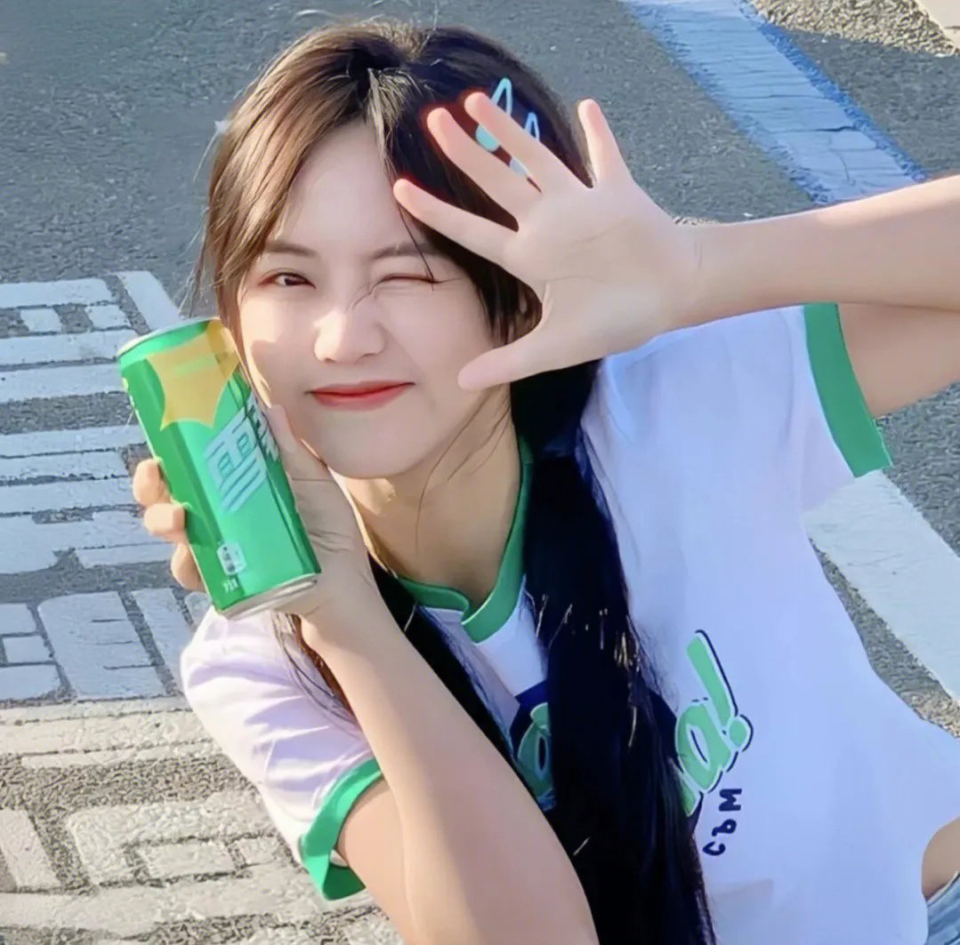 赤裸的美奈子